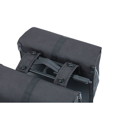 Basil Forte - dubbele fietstas MIK - 35 liter - zwart