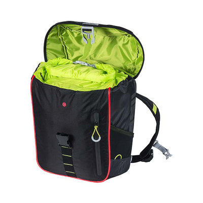 Basil Miles Nordlicht - fietsrugzak met LED-strip - 17 liter - zwart