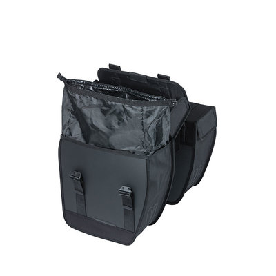 Basil Tour Waterproof - dubbele fietstas - 28 liter - zwart