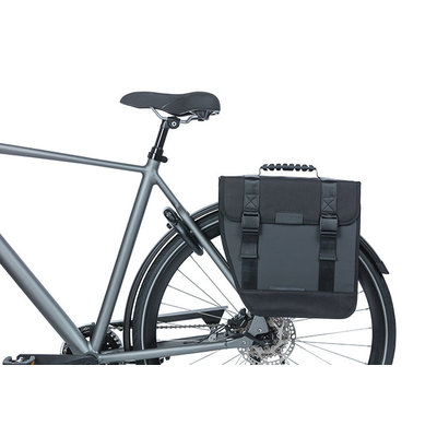 Basil Tour Waterproof Left - enkele fietstas - 14 liter - zwart