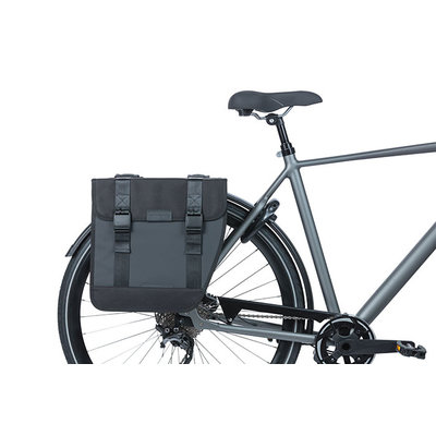 Basil Tour Waterproof XL - dubbele fietstas - 35 liter - zwart